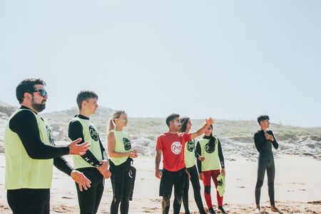 Surf lessons in Ribeira