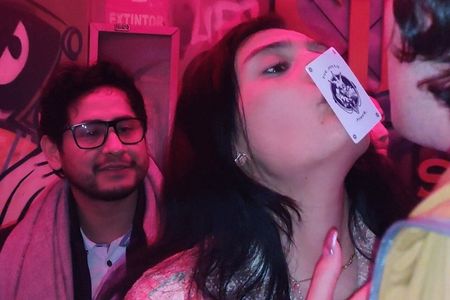 Pub Crawl Madrid Adventure bars with Open bar and VIP Club Entry