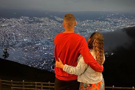 Medellín: Sunset at 2 viewpoints with bonfire, music, and snacks
