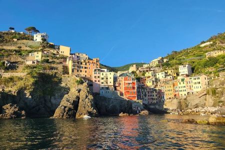 Cinque Terre Boat Tour from Riomaggiore