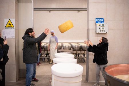 Bologna Food Valley Small-Group: Factory Tasting, Winery & Lunch
