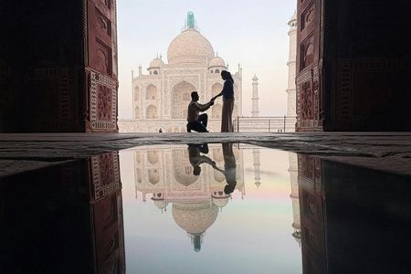 Same Day Taj Mahal Tour from Delhi | All-Inclusive Trip