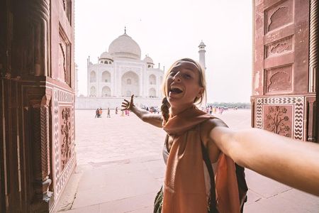 Private Taj Mahal, Agra Fort & Mehtab Bagh Tour from Delhi