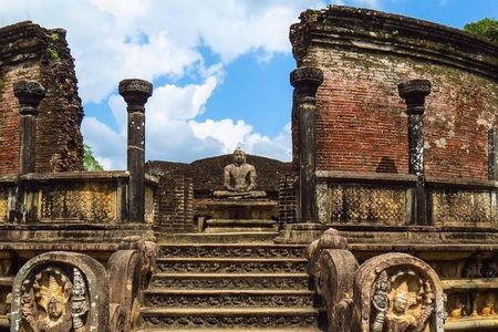 Private Polonnaruwa Ruins & safari Tour from Sigiriya/Dambulla