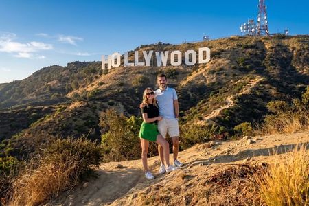 Private Hollywood Sign Hiking Tour with Select Hotel Pickup