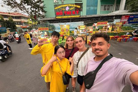 Saigon Sight & Food Tour By Night (Private Tour)
