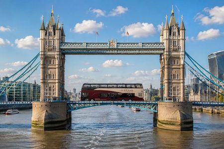 City (Tower)of London by LE GRAND - London's Luxury Bus Tour