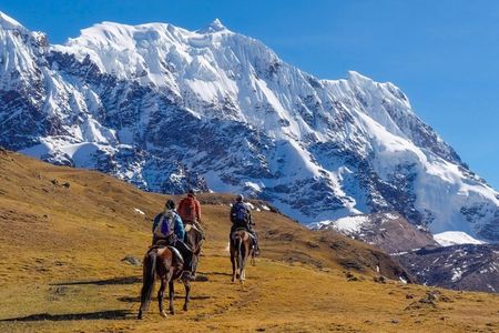 Horseback Riding In Ausangate 7 Lakes Full-Day In Group