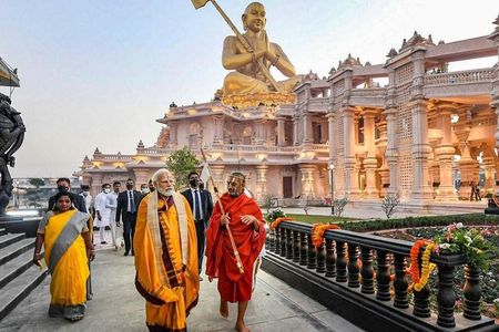 Hyderabad: Temple Tour of Statue of Equality and Birla Temple