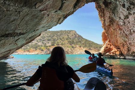 Naxos Kayak Tour to Rina Cave with Snorkeling and Homemade lunch