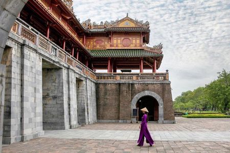 Hue Imperial City Full-day Guided Tour: From Da Nang/ Hoi An