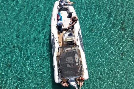 Zadar: Small Group Boat Tour with Drinks & Snorkeling