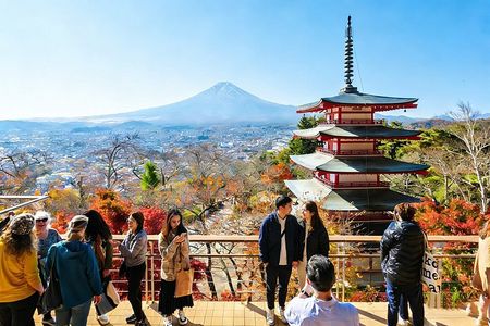 From Tokyo: Mt. Fuji 6 Attractions: Lake Kawaguchi, Oshino Hakkai