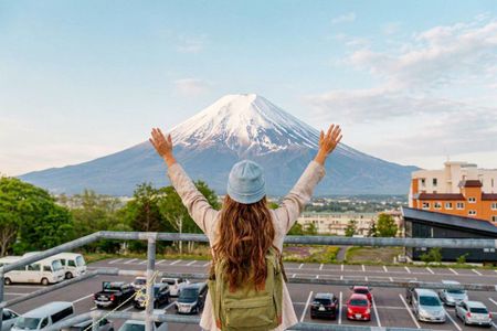 Noboribetsu, Lake Toya and Niseko Day Tour from Sapporo