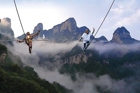 Day Tour for Tianmen Mountian and The Longgest Glass Bridge in the world