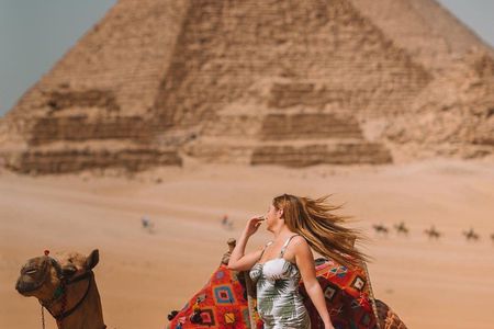 8-hours tour private full-day Giza pyramids and Egyptian museum
