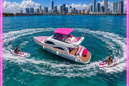 50ft Rose Yacht + 2 Jet skis | Miami Yacht Rental | 13 ppl