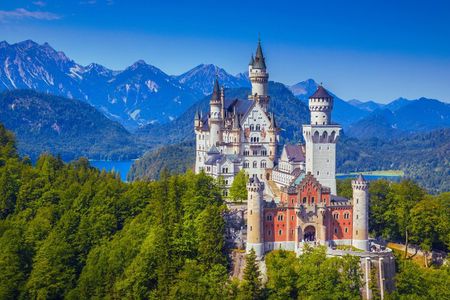 Castle Neuschwanstein Guided Audio Tour with Mobile Ticket