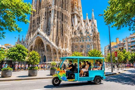 Route of Barcelona by Electric Tuk Tuk 2H