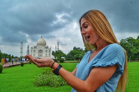 Golden Tringle Tour of India 3 Days.