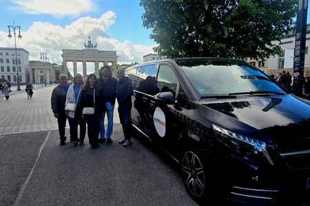 Berlin VIP TOUR - Private Bus Tour including Chauffeur and Guide