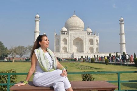 Taj Mahal Sunrise Tour from Delhi