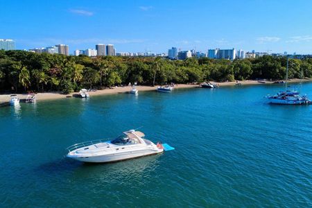 Your Private Miami Yacht Charter with Music and Fun