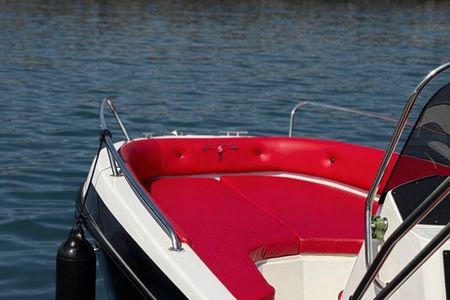 Self Drive Boat Rental on Lake Como No License Needed