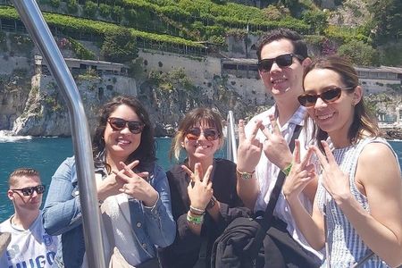 Sorrento, Positano & Amalfi Bus Tour & Boat from Naples
