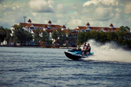 Orlando: Jet Ski Rentals from Lake Buena Vista Area