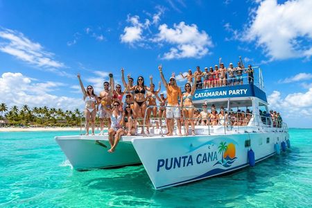 Private Catamaran Party with Snorkeling and Unlimited Drink