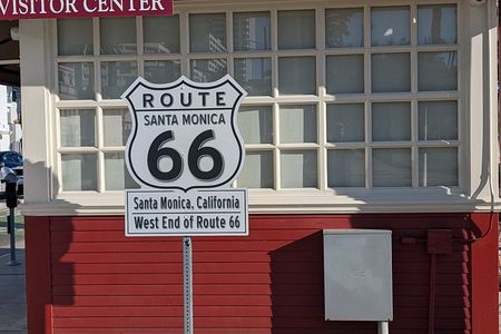 Los Angeles: Venice Beach, Muscle Beach & Santa Monica Tour