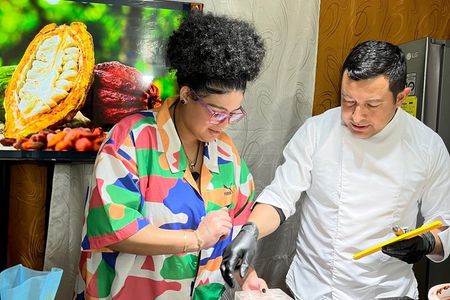 Bogota : La Candelaria Create your own chocolate chocolate chocolates