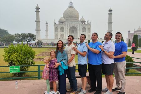 Private Skip-the-Line Taj Mahal Day Trip from Jaipur