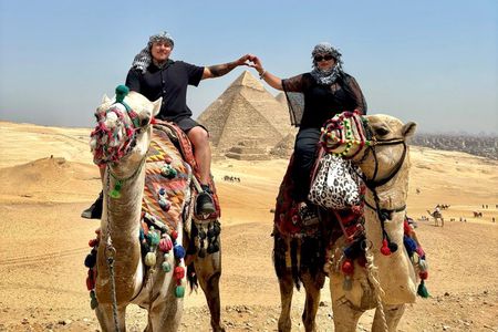 Half Day Tour Giza Pyramids and Sphinx