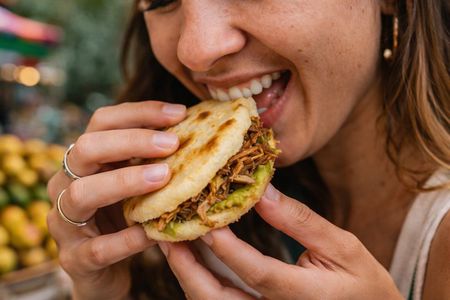 Eat Like a Local: Street Food Tour in Medellín’s Hidden Laureles