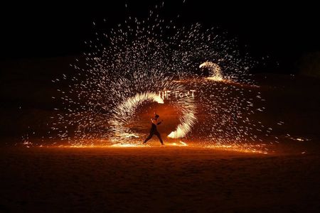 Standard Desert Safari & Dinner Show The Fort Lisaili