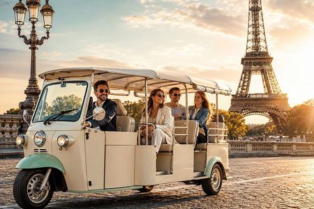 Top 15 Paris Attractions Private Guided Tour by Tuk Tuk