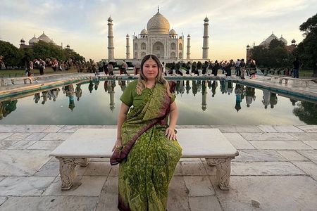 4 Days Luxury Golden Triangle Tour to Agra and Jaipur From Delhi
