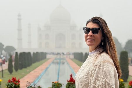 Agra : Sunrise Taj Mahal Skip-the-Line Tour with Optional Add-ons
