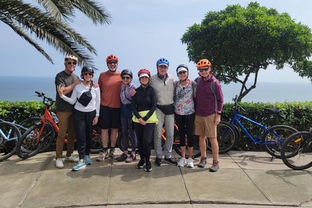 Lima Bike Tour Miraflores Pyramid & Bohemian Barranco