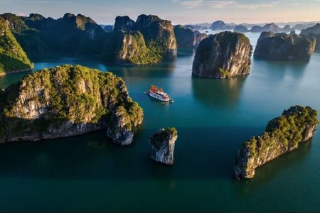 Essential Vietnam 10 Day Private Tour at Your Own Pace