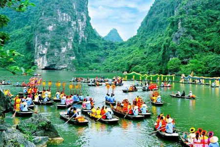 Ninh Binh: Bich Dong, Hoa Lu, Trang An, Mua Cave Small Group Tour