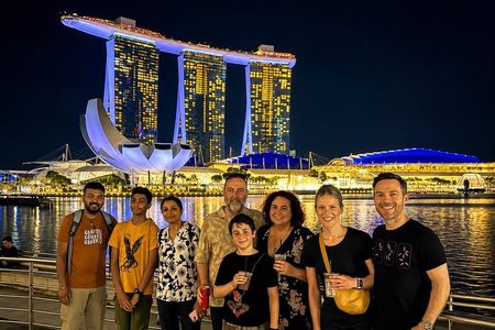 Singapore Marina Bay Night Walking Tour with Light Shows