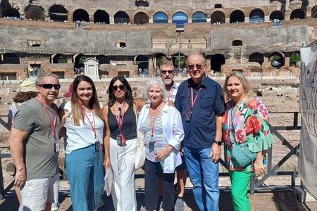Rome: Small Group Colosseum, Roman Forum, Palatine Hill Tour