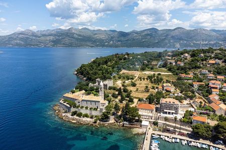 From Dubrovnik: Elaphiti Islands and Old Town Panorama Boat Tour