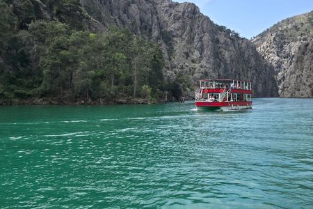 Alanya Green Canyon Boat Trip with Lunch and Hotel Transfer