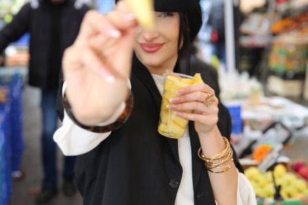 Civitavecchia: 2‑Hour Market Foodie Walk with Gelato & Wine