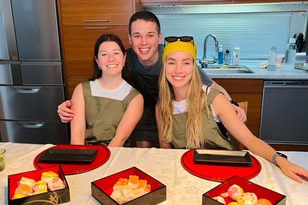 Private Japanese Cooking Class in Tokyo-Sushi, Tofu or Curry