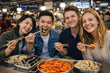 Seoul Gwangjang Market Street Food Tour with Local Guide